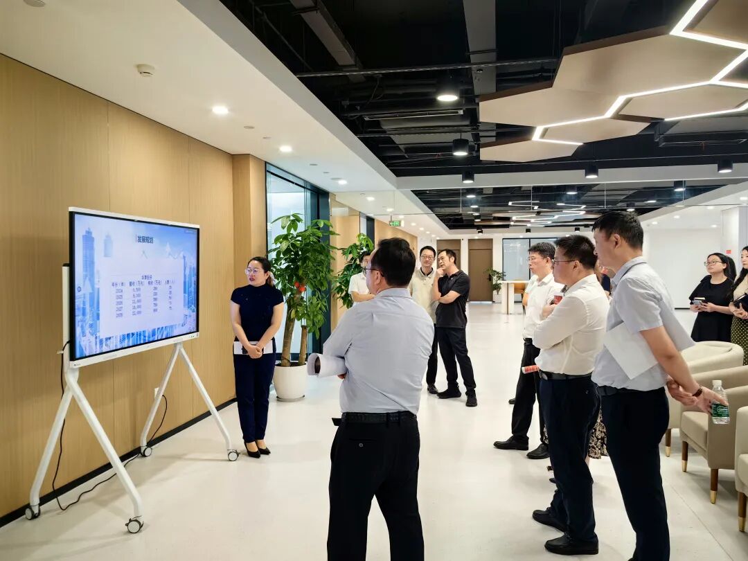 华享创联将以此次考察为契机，推进技术创新并深化政企研合作，积极参与天府新区发展。
